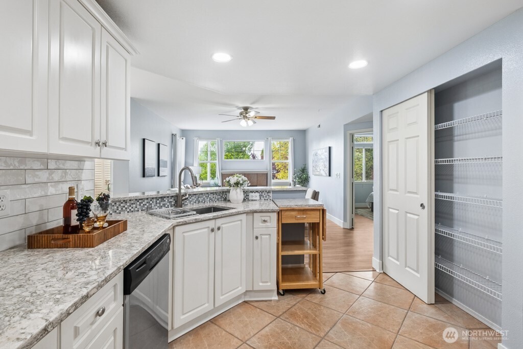 400 S 46th Place #B, Renton, WA 98055
