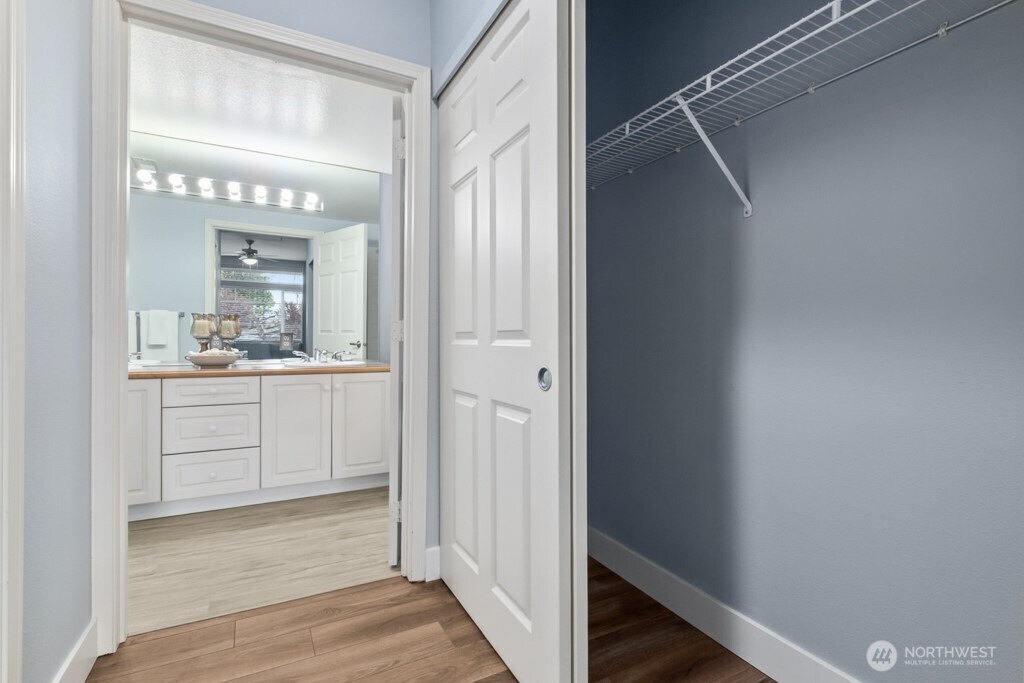 400 S 46th Place #B, Renton, WA 98055