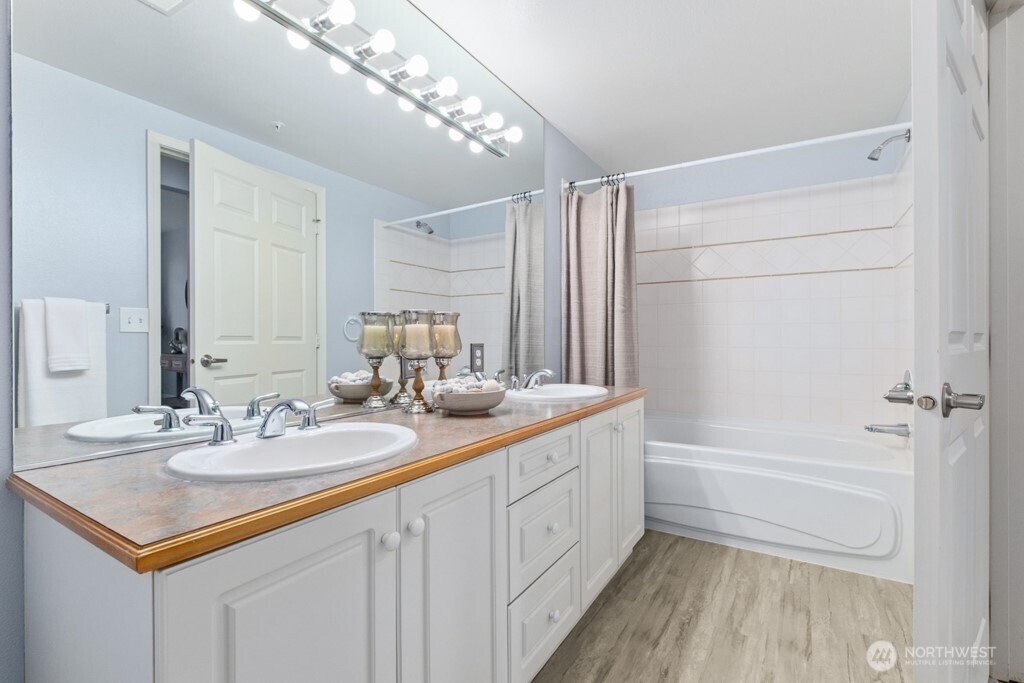 400 S 46th Place #B, Renton, WA 98055