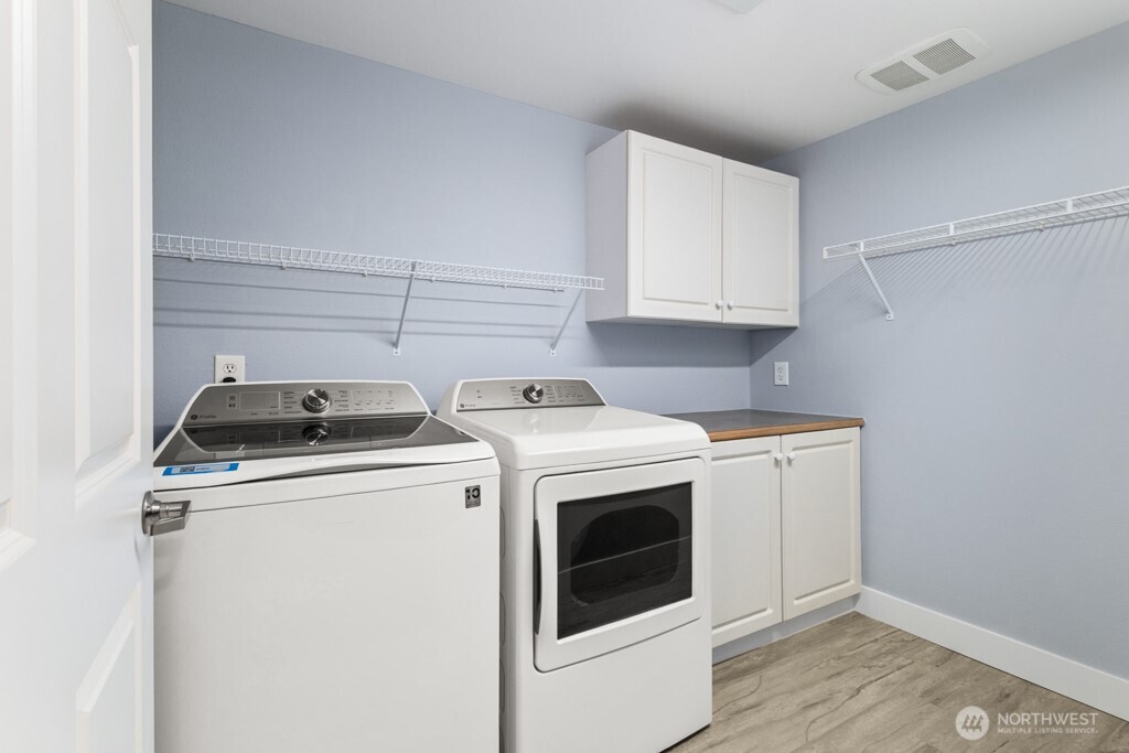 400 S 46th Place #B, Renton, WA 98055