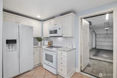 400 S 46th Place #B, Renton, WA 98055 - Photo 25