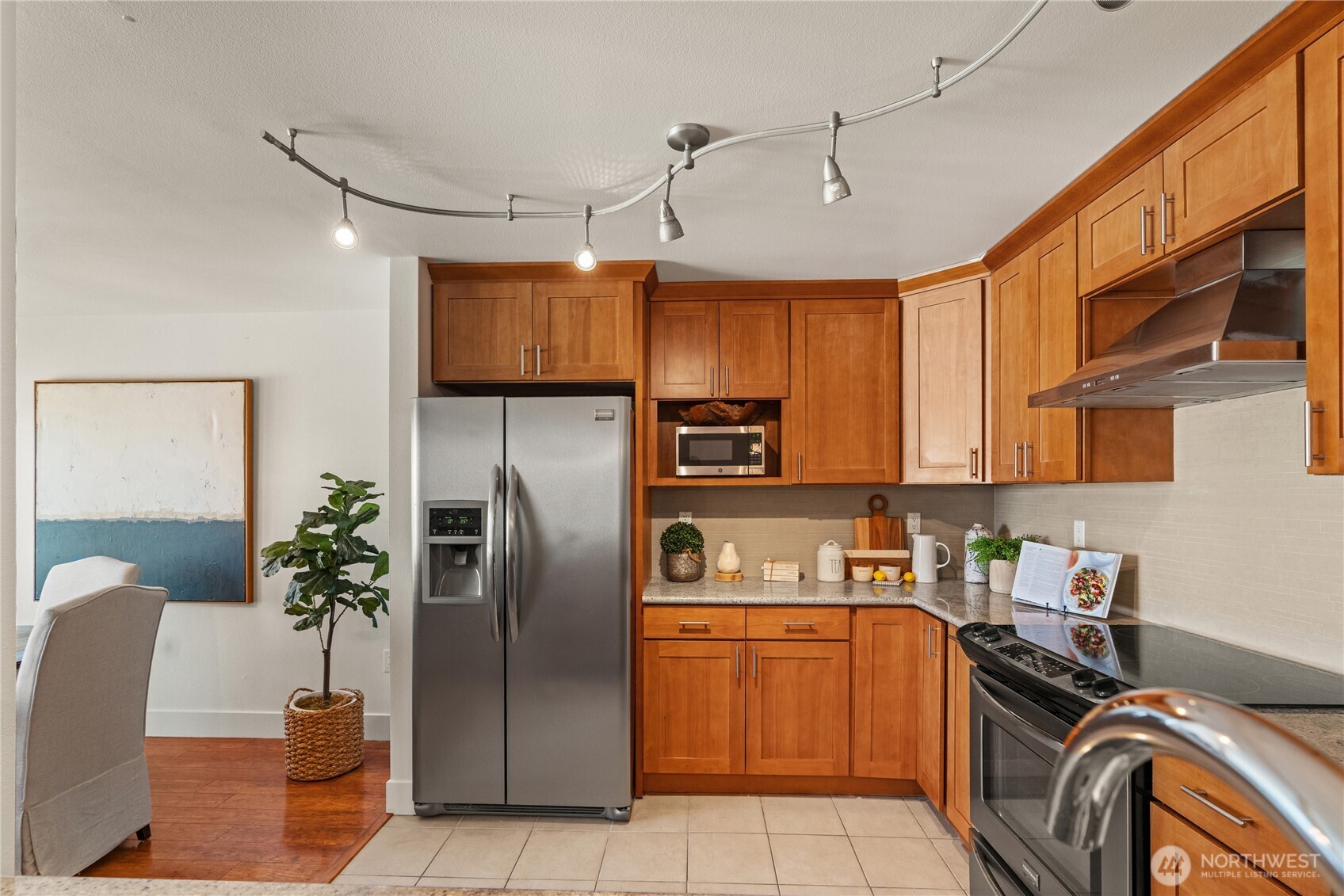 3212 81st Place SE #C301, Mercer Island, WA 98040