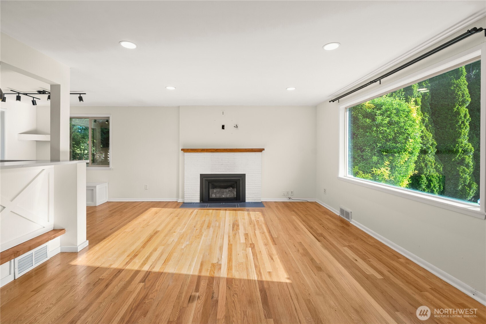 16253 13th Avenue SW, Burien, WA 98166