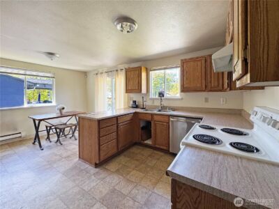 1829 E Morton Street , Tacoma, WA 98404 - Photo 8