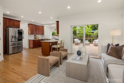 10729 23rd Avenue NE, Seattle, WA 98125 - Photo 11
