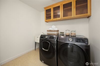 10729 23rd Avenue NE, Seattle, WA 98125 - Photo 31