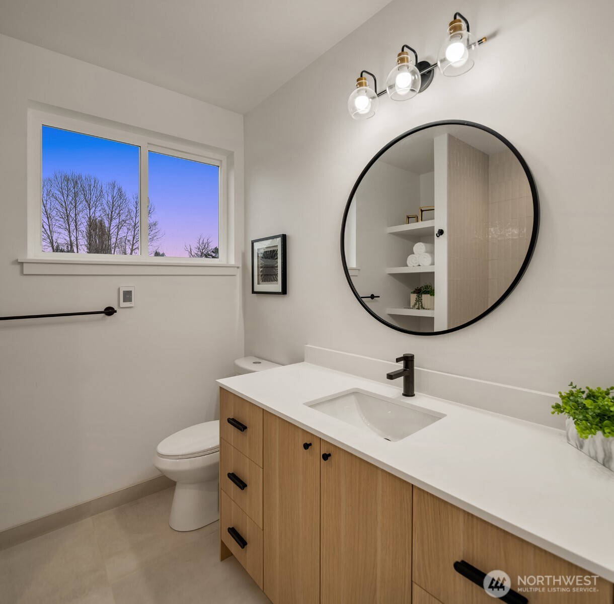 503 S Henderson Street , Seattle, WA 98108