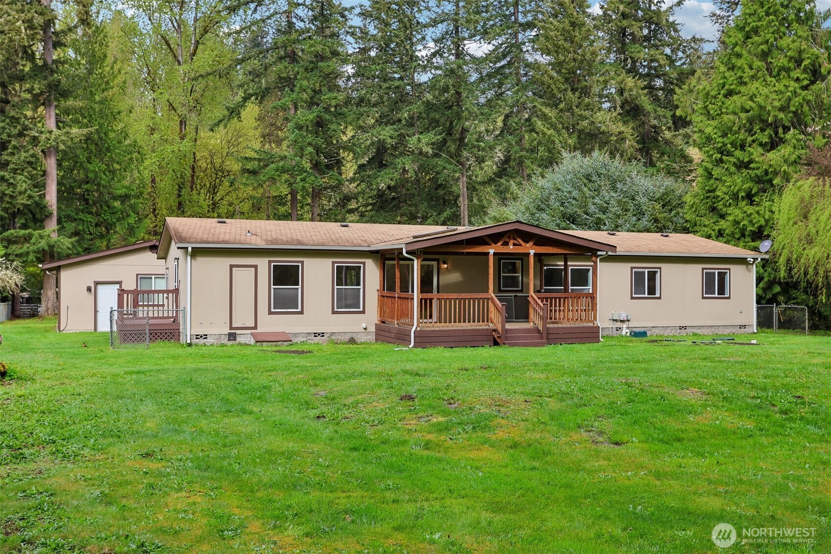 26429 163rd Ave E , Orting, WA 98360
