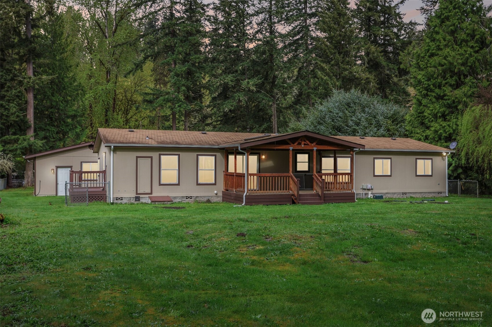 26429 163rd Ave E , Orting, WA 98360