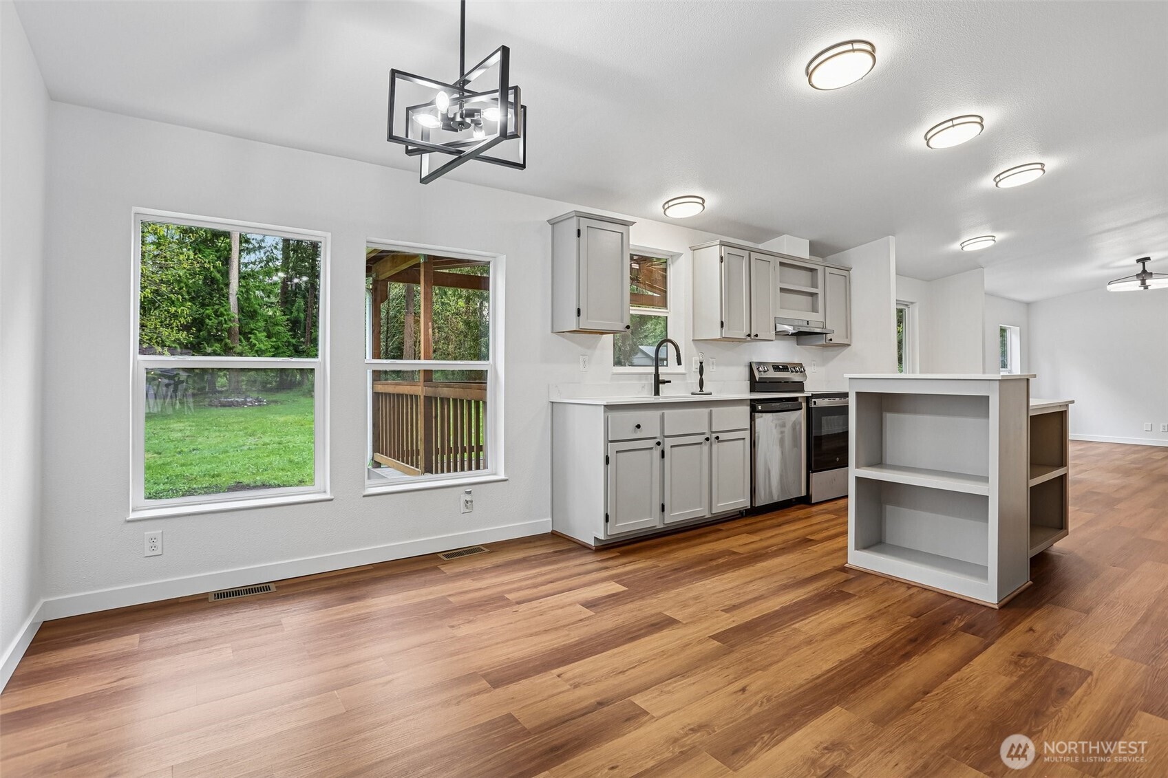 26429 163rd Ave E , Orting, WA 98360