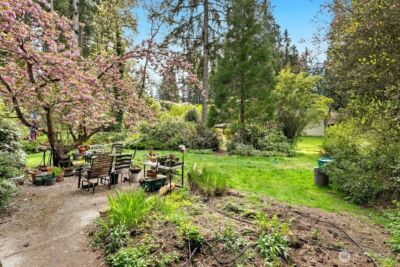 1605 153rd Avenue SE, Bellevue, WA 98007 - Photo 4