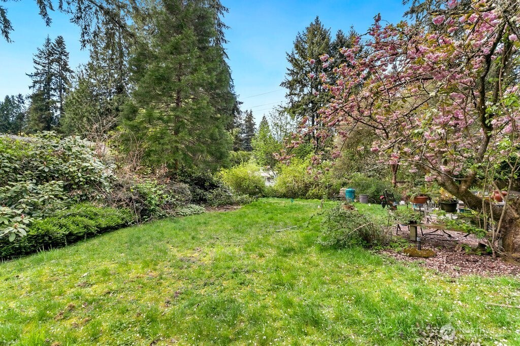 1605 153rd Avenue SE, Bellevue, WA 98007