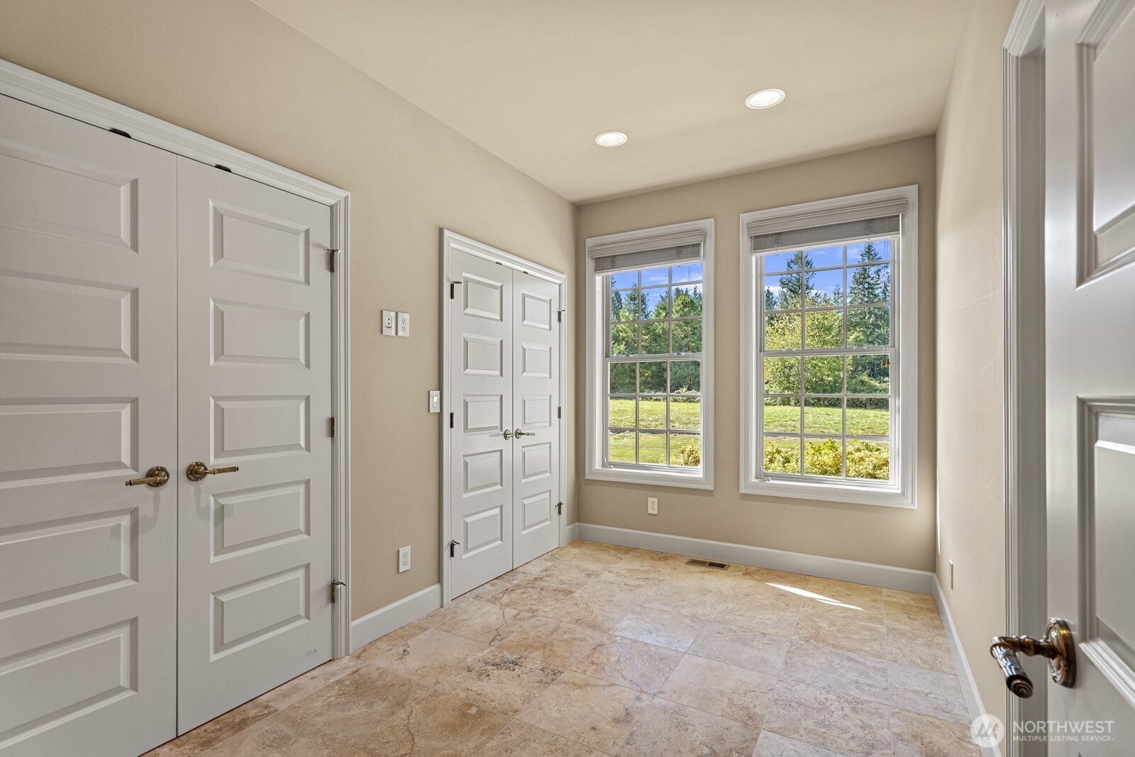 31918 SE 44th Street , Fall City, WA 98024