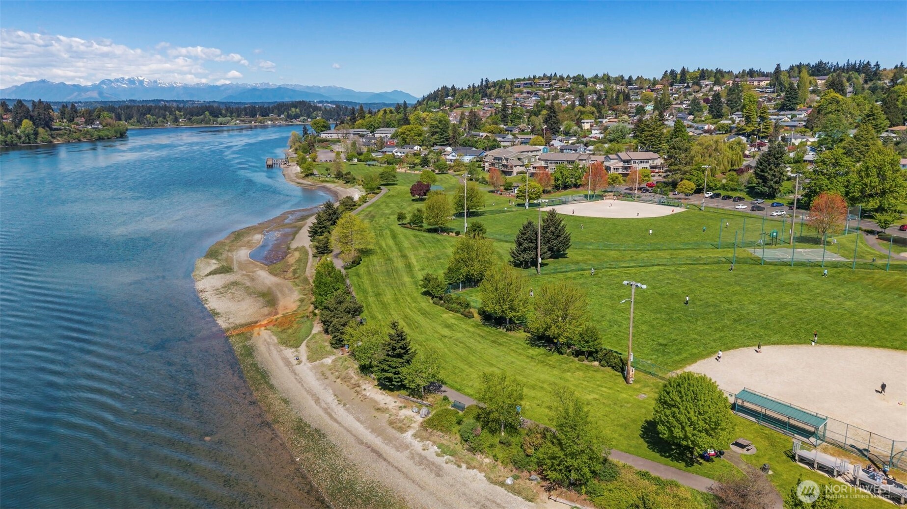 2712 Hefner Avenue , Bremerton, WA 98310