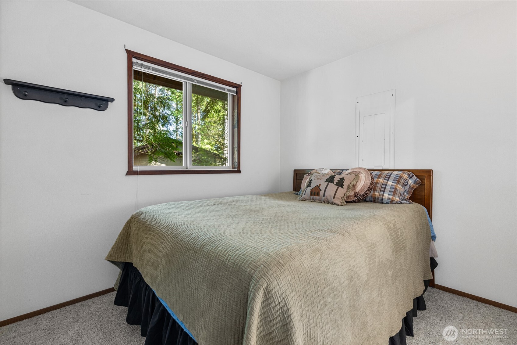 625 E Pointes Drive W, Shelton, WA 98584
