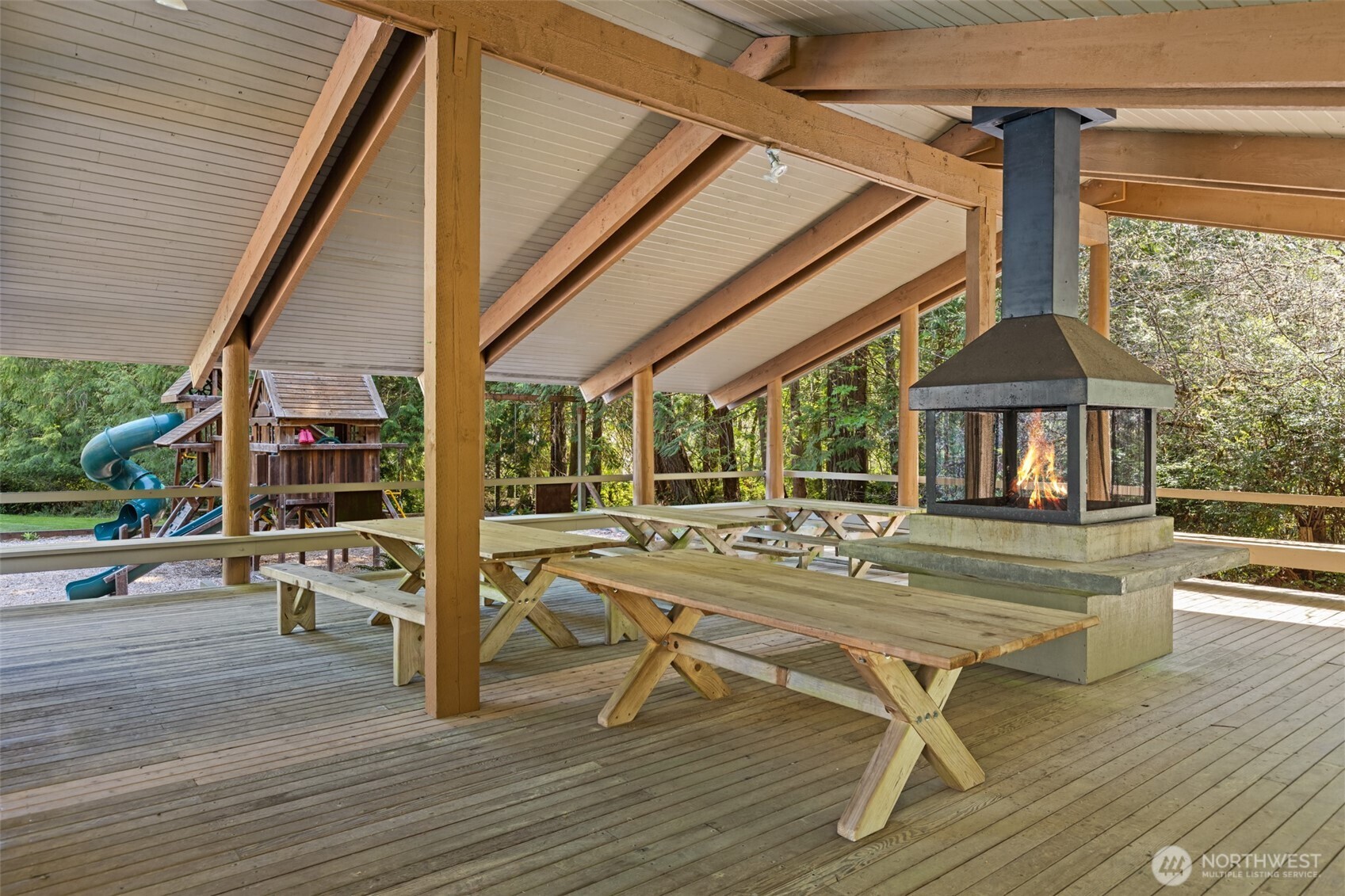 625 E Pointes Drive W, Shelton, WA 98584