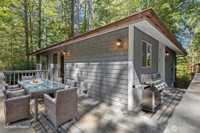 625 E Pointes Drive W, Shelton, WA 98584 - Photo 2