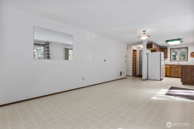 625 E Pointes Drive W, Shelton, WA 98584 - Photo 9