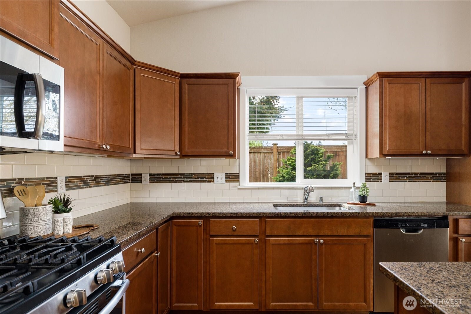 3801 Summersun Street , Mount Vernon, WA 98273