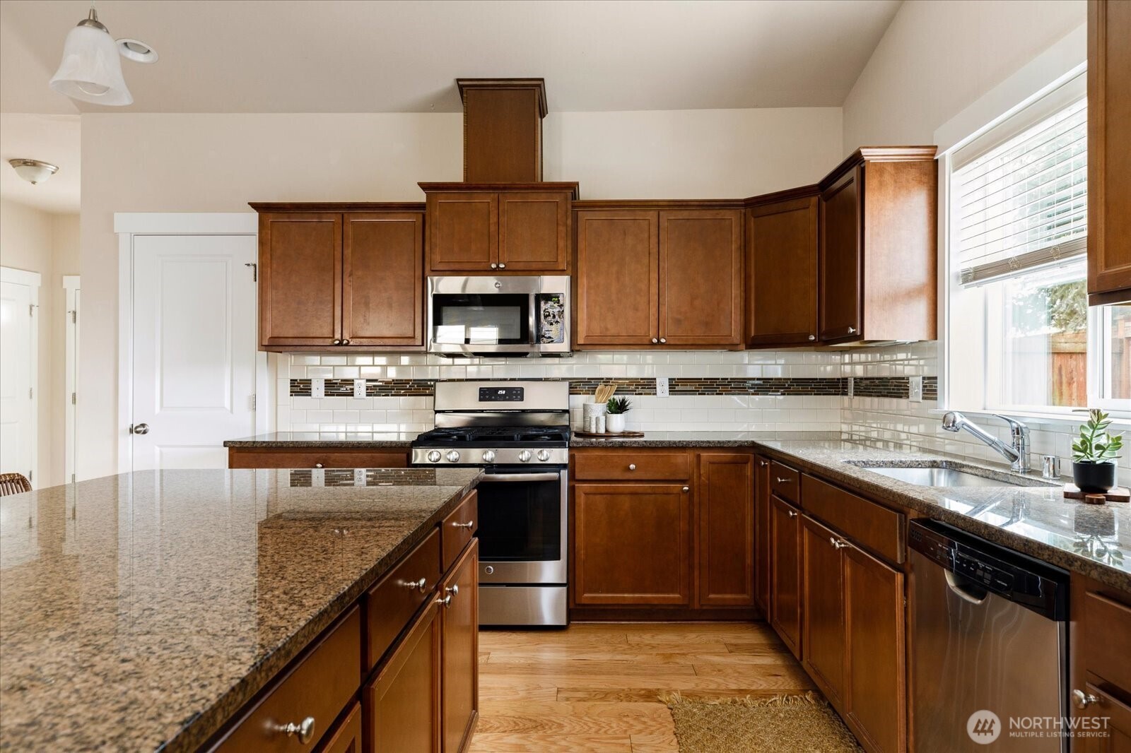 3801 Summersun Street , Mount Vernon, WA 98273