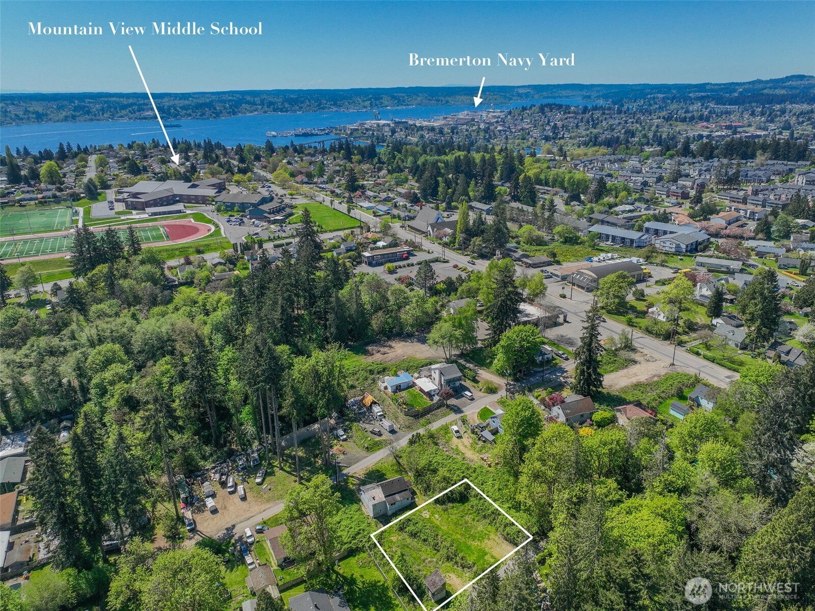 2329 NE Fruitland Drive , Bremerton, WA 98310