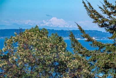 315 Marine Drive , Coupeville, WA 98239