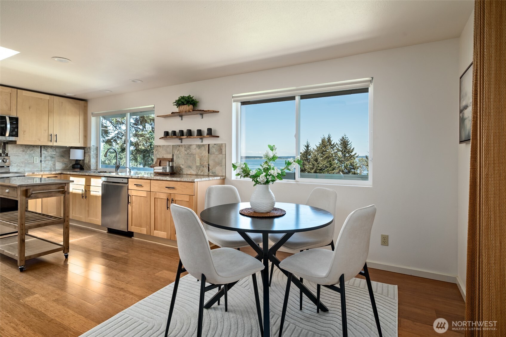 315 Marine Drive , Coupeville, WA 98239