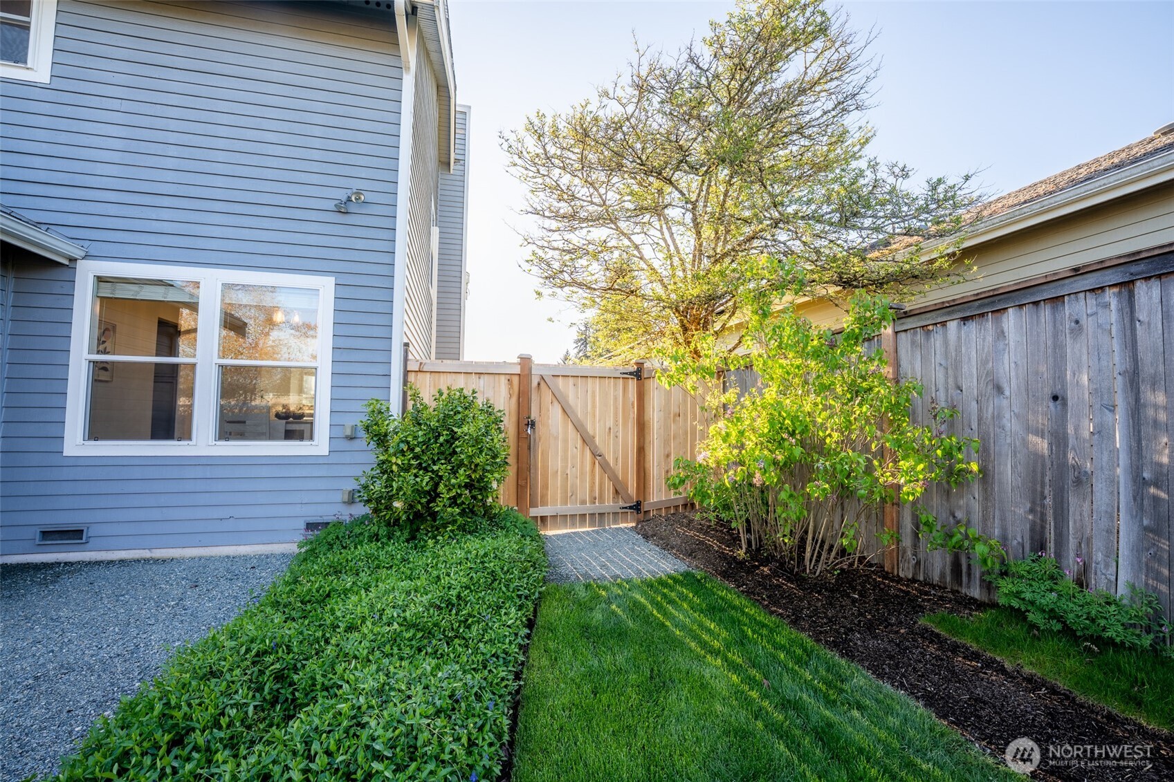 14114 129th Avenue NE, Kirkland, WA 98034