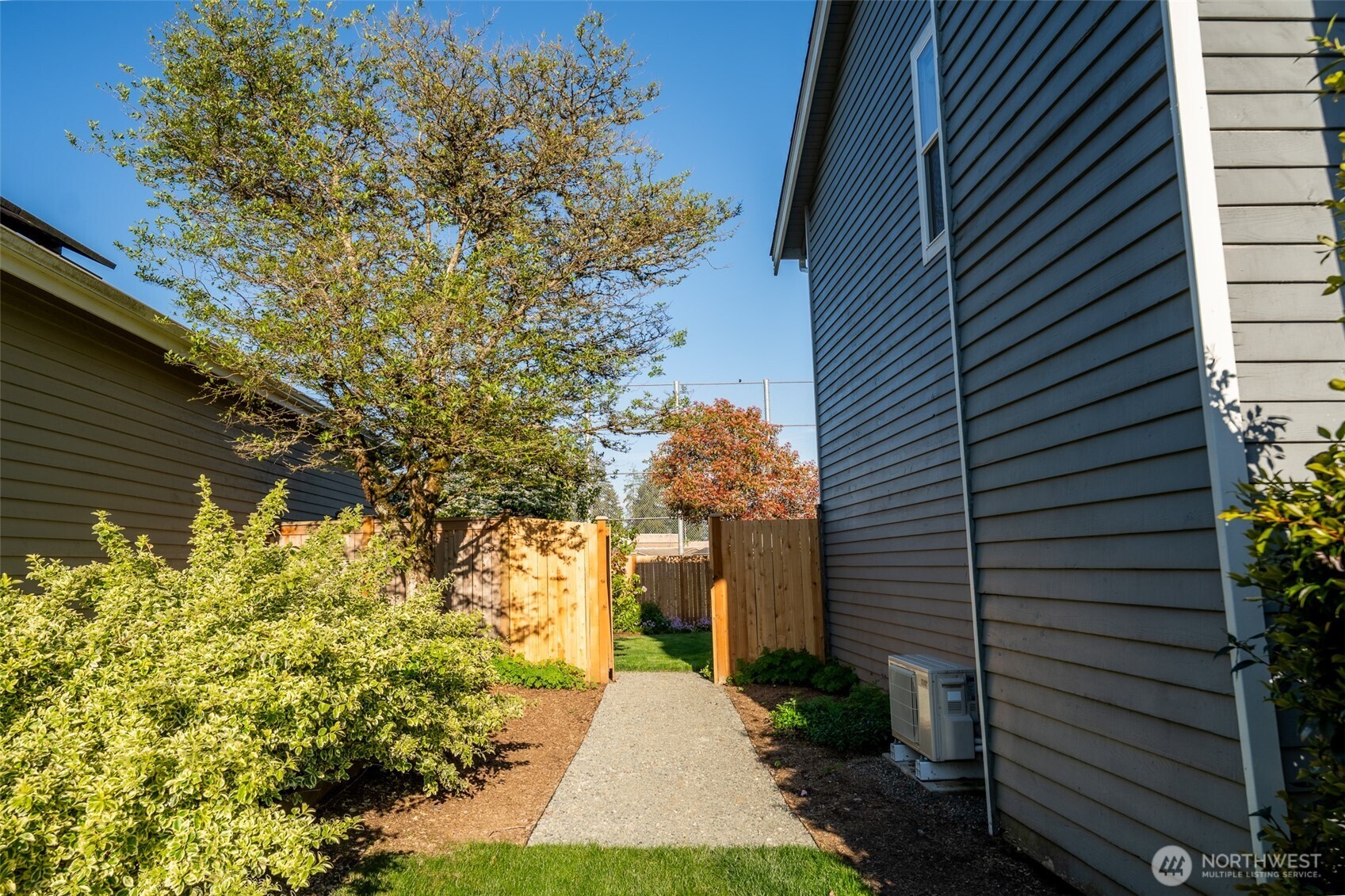 14114 129th Avenue NE, Kirkland, WA 98034