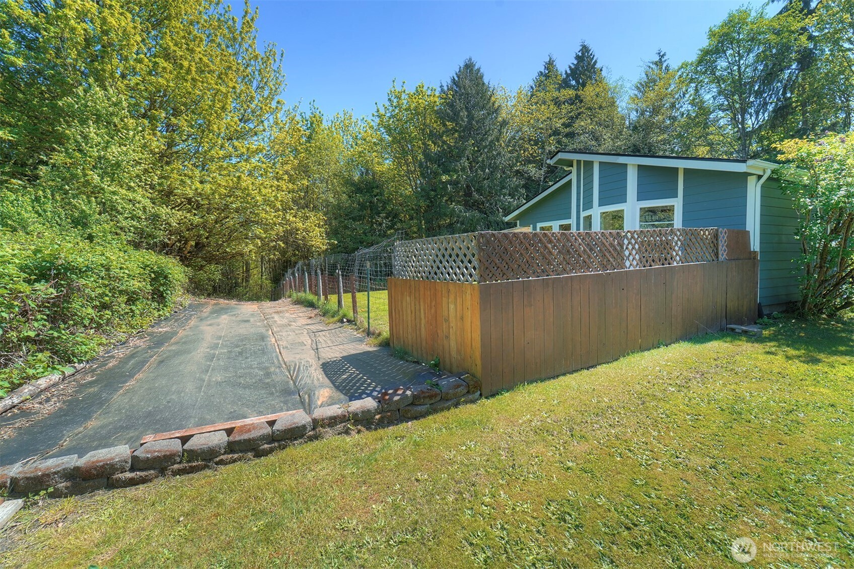 8163 NE Eaglepoint Lane , Kingston, WA 98346