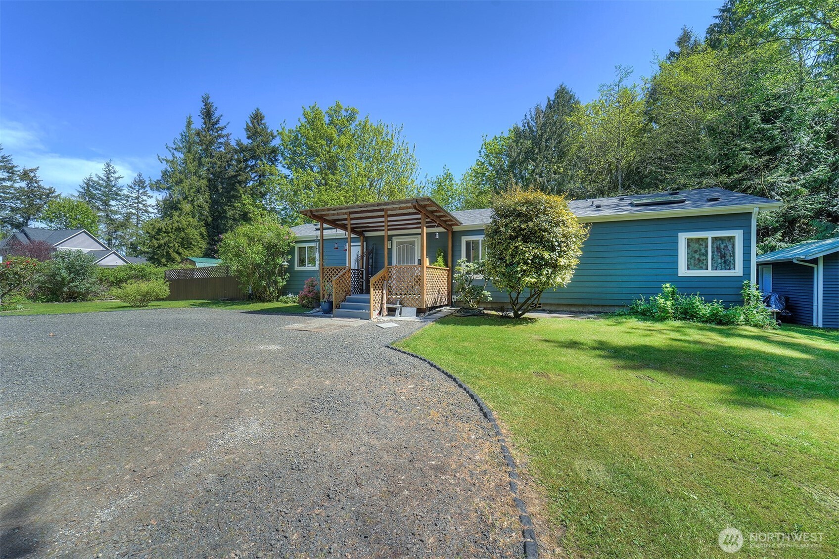 8163 NE Eaglepoint Lane , Kingston, WA 98346