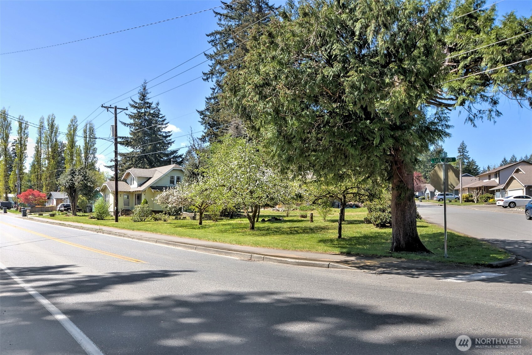 2005 Lake Boulevard , Shelton, WA 98584