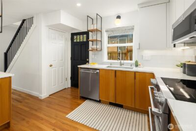 8205 18th Avenue NE, Seattle, WA 98115 - Photo 11