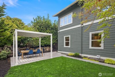 8205 18th Avenue NE, Seattle, WA 98115 - Photo 32