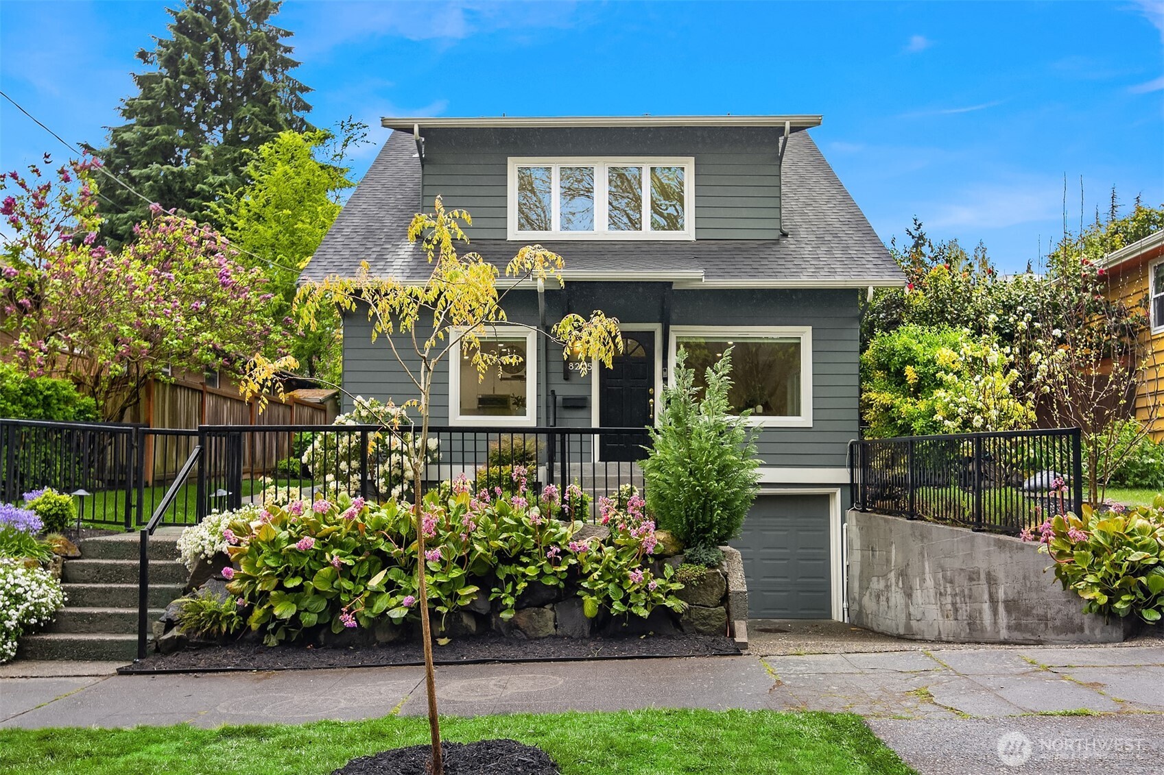8205 18th Avenue NE, Seattle, WA 98115