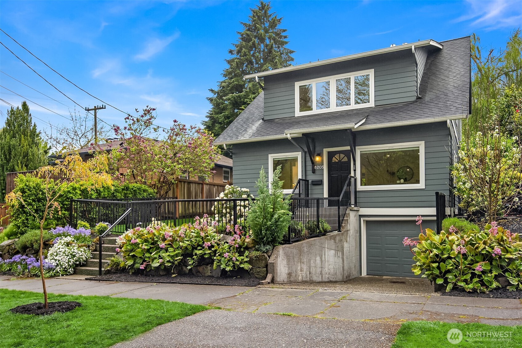 8205 18th Avenue NE, Seattle, WA 98115