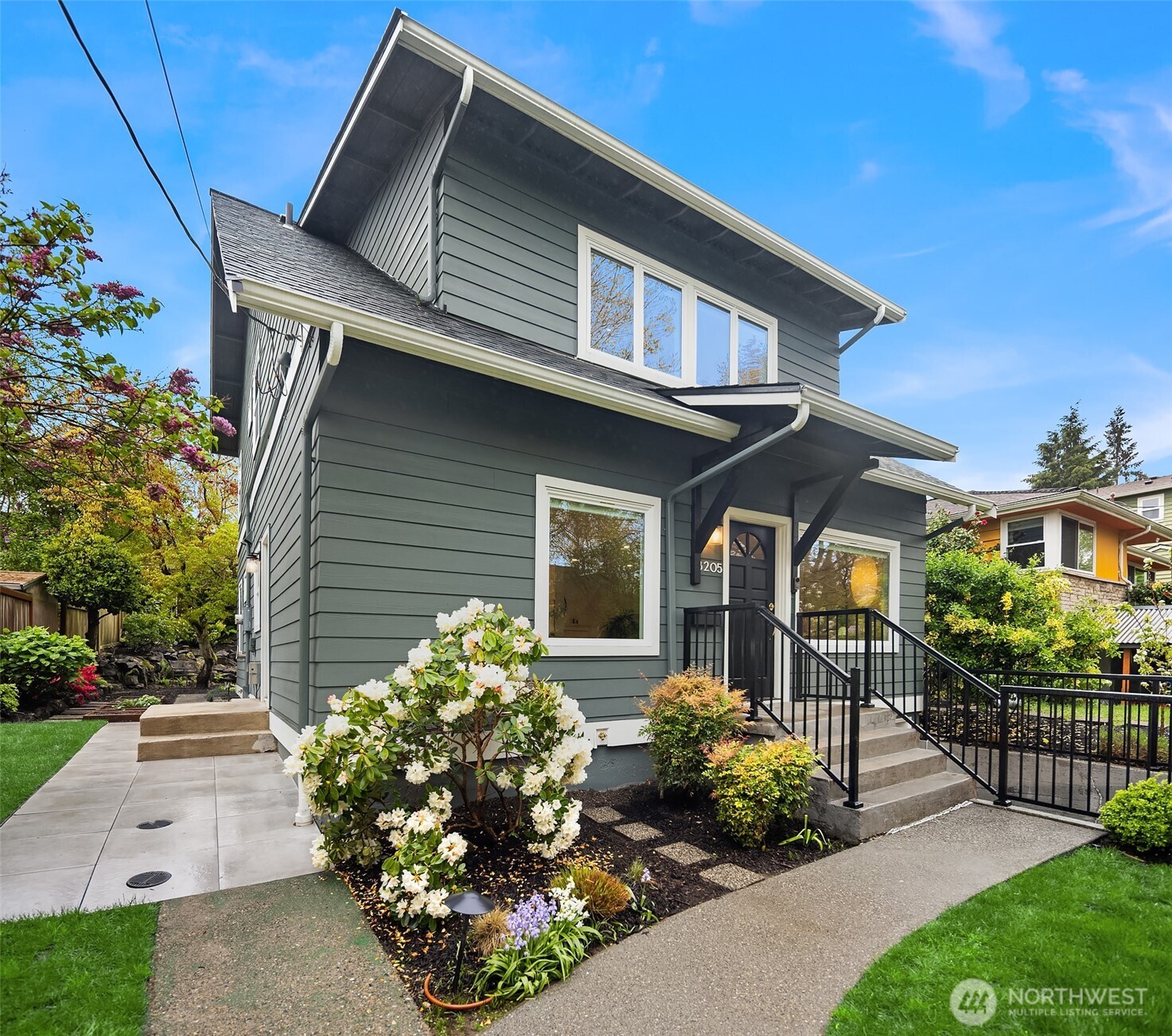 8205 18th Avenue NE, Seattle, WA 98115