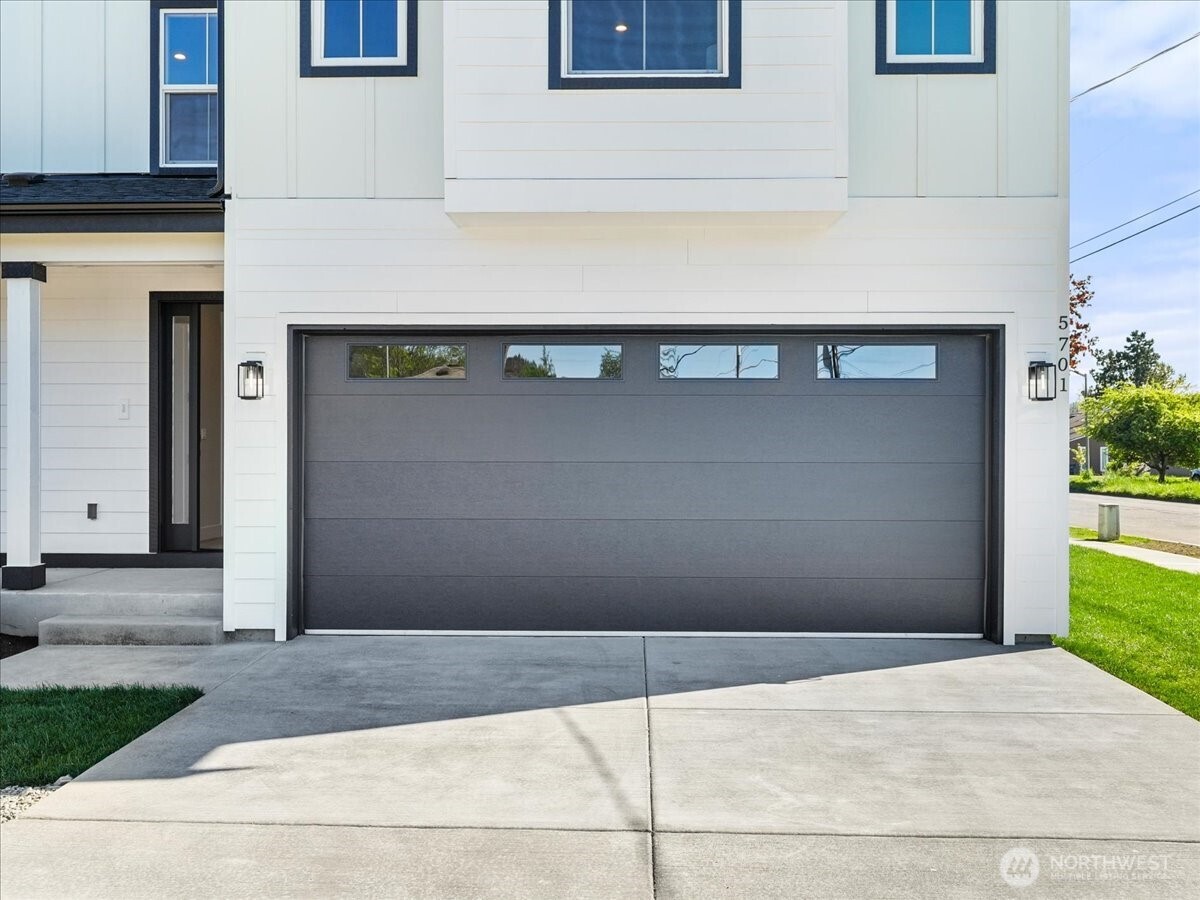 5701 Parker Road E, Sumner, WA 98390