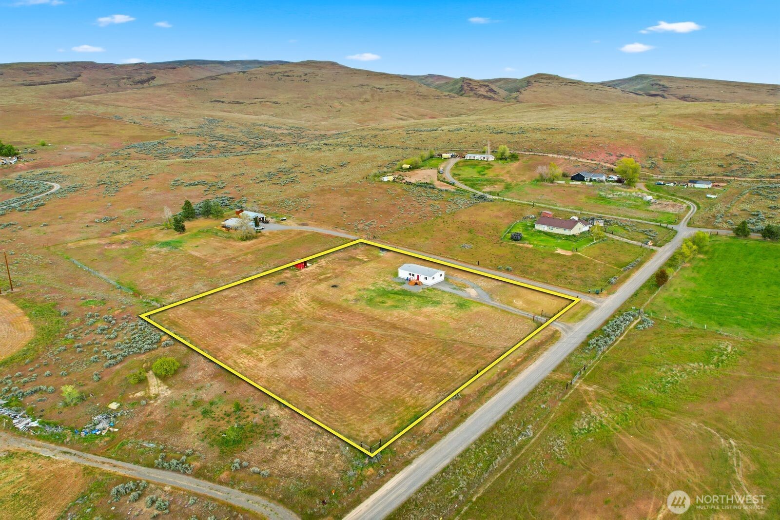 671 Hull Road , Selah, WA 98942