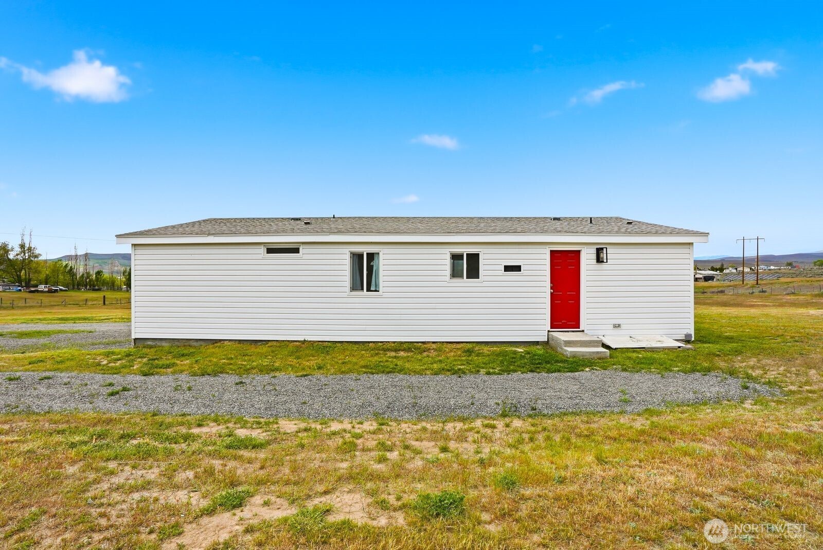 671 Hull Road , Selah, WA 98942
