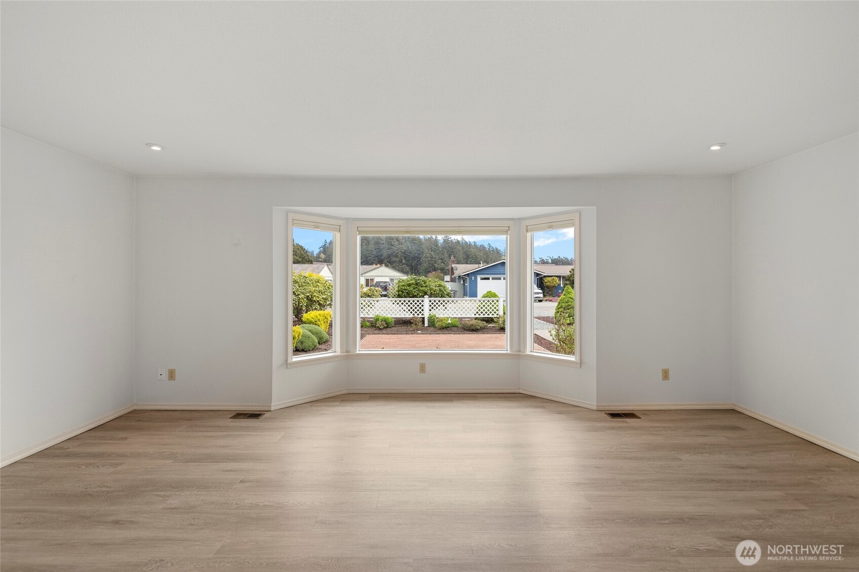 90 Chinook Place , La Conner, WA 98257