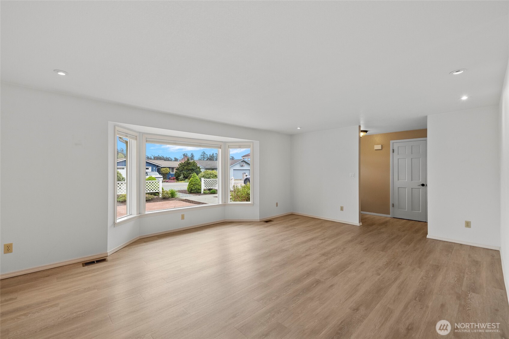 90 Chinook Place , La Conner, WA 98257