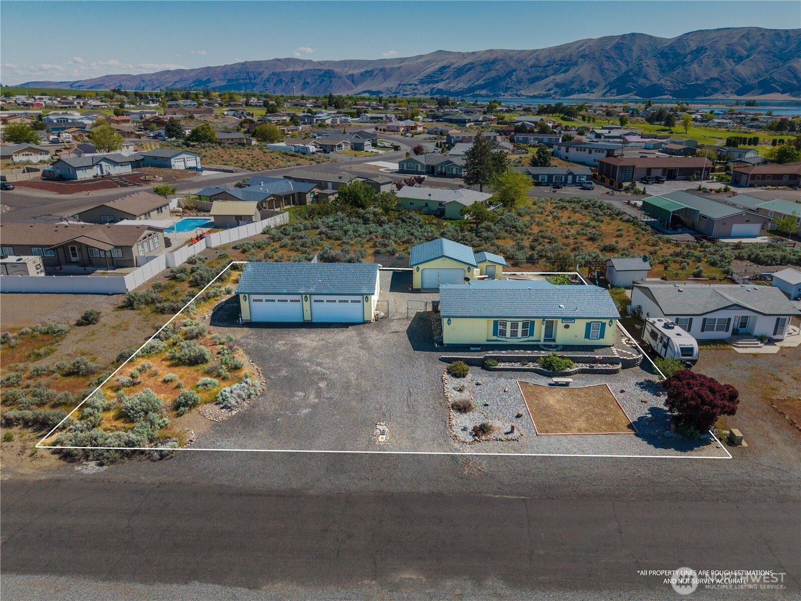 403 Apple Place SW, Mattawa, WA 99349