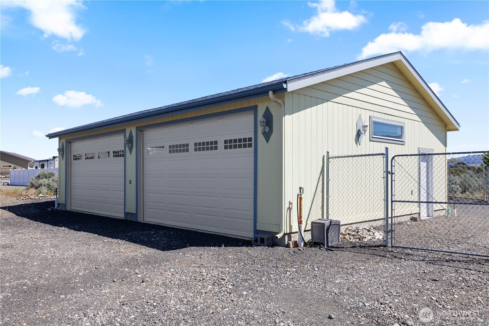 403 Apple Place SW, Mattawa, WA 99349