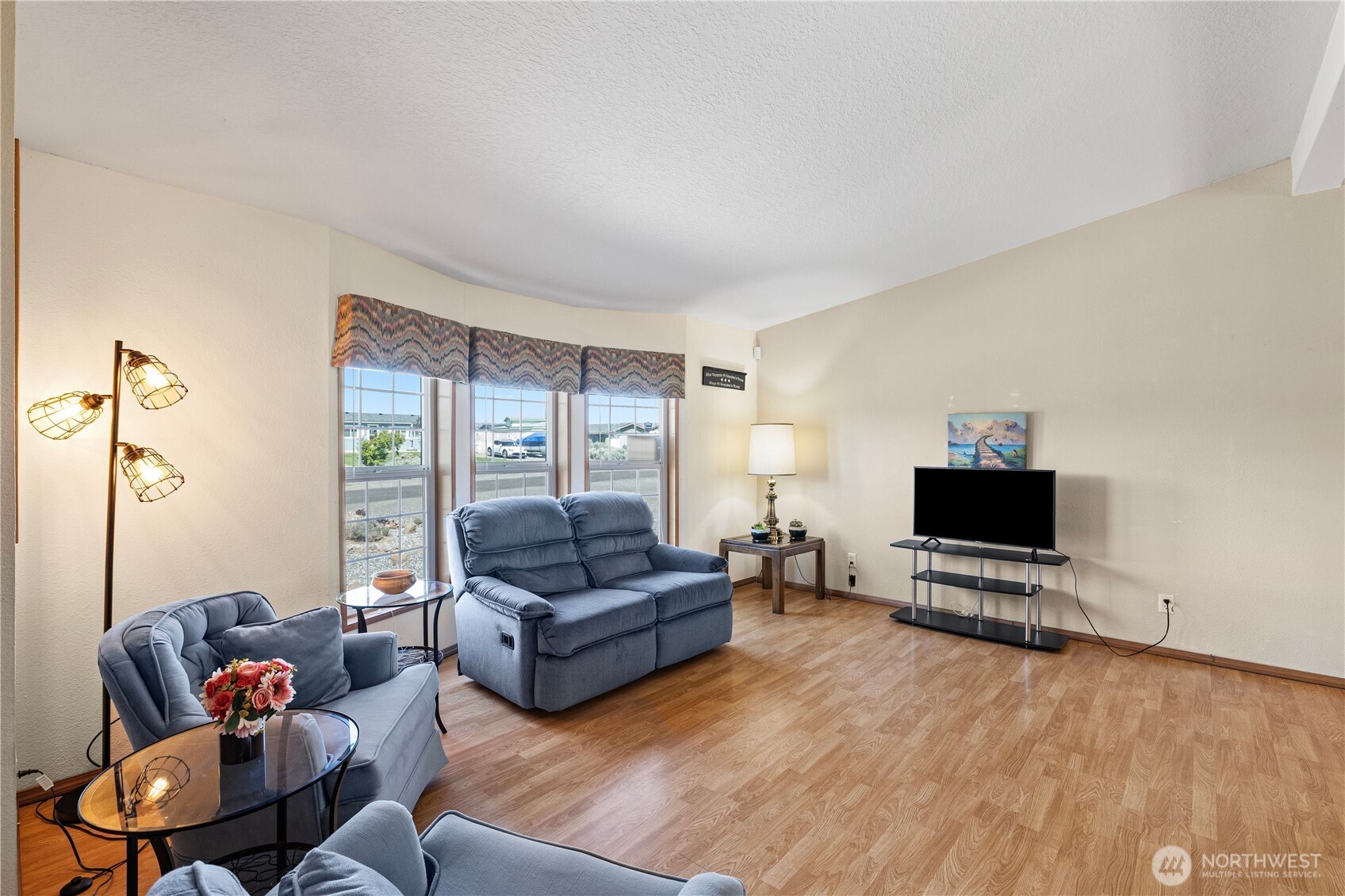 403 Apple Place SW, Mattawa, WA 99349