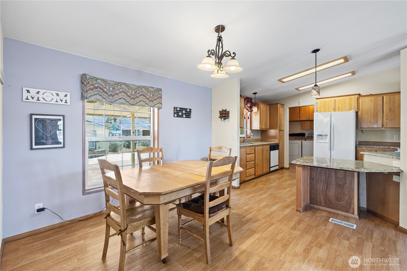 403 Apple Place SW, Mattawa, WA 99349
