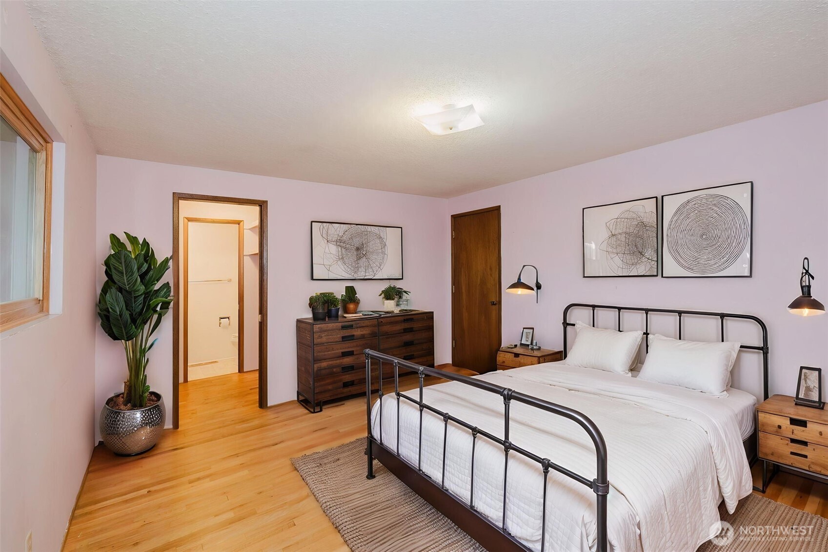 3875 NE Pinecone Drive , Bremerton, WA 98310