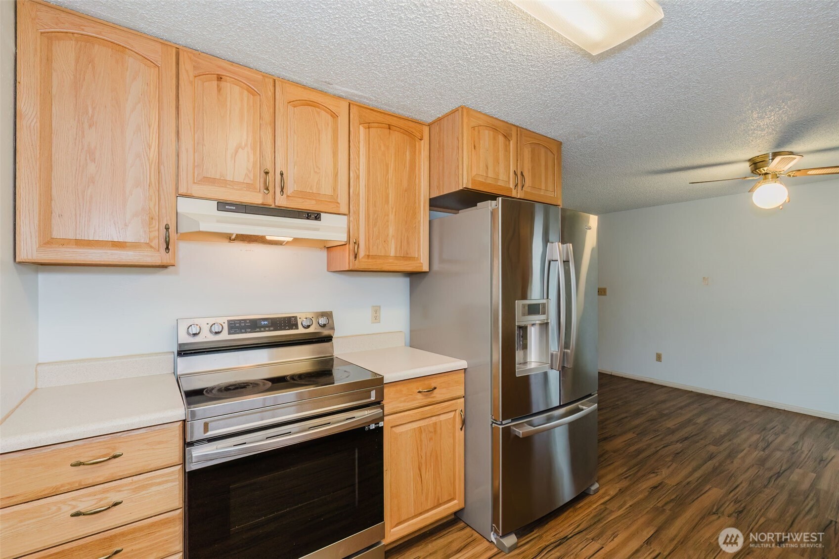 3875 NE Pinecone Drive , Bremerton, WA 98310