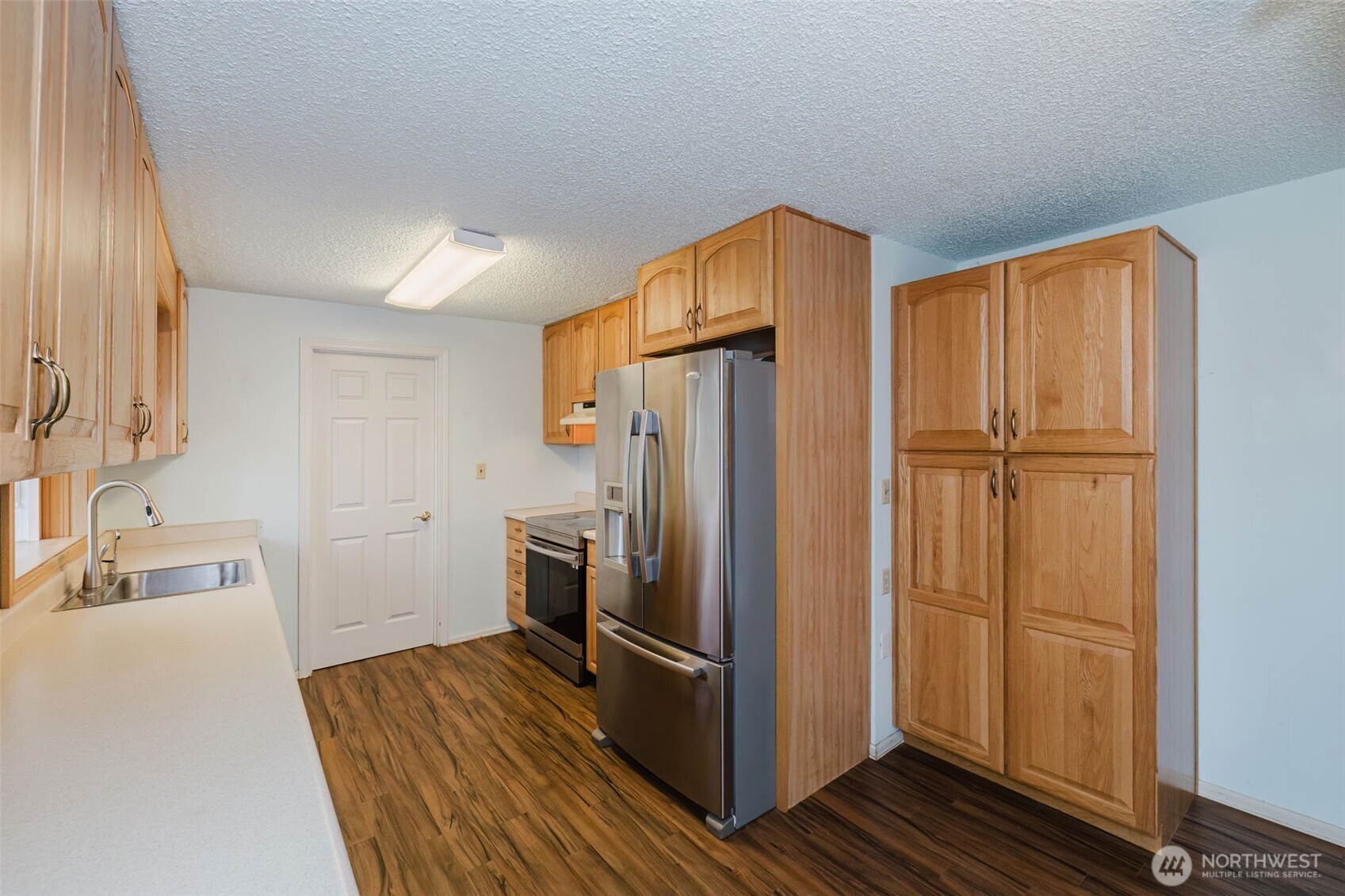 3875 NE Pinecone Drive , Bremerton, WA 98310