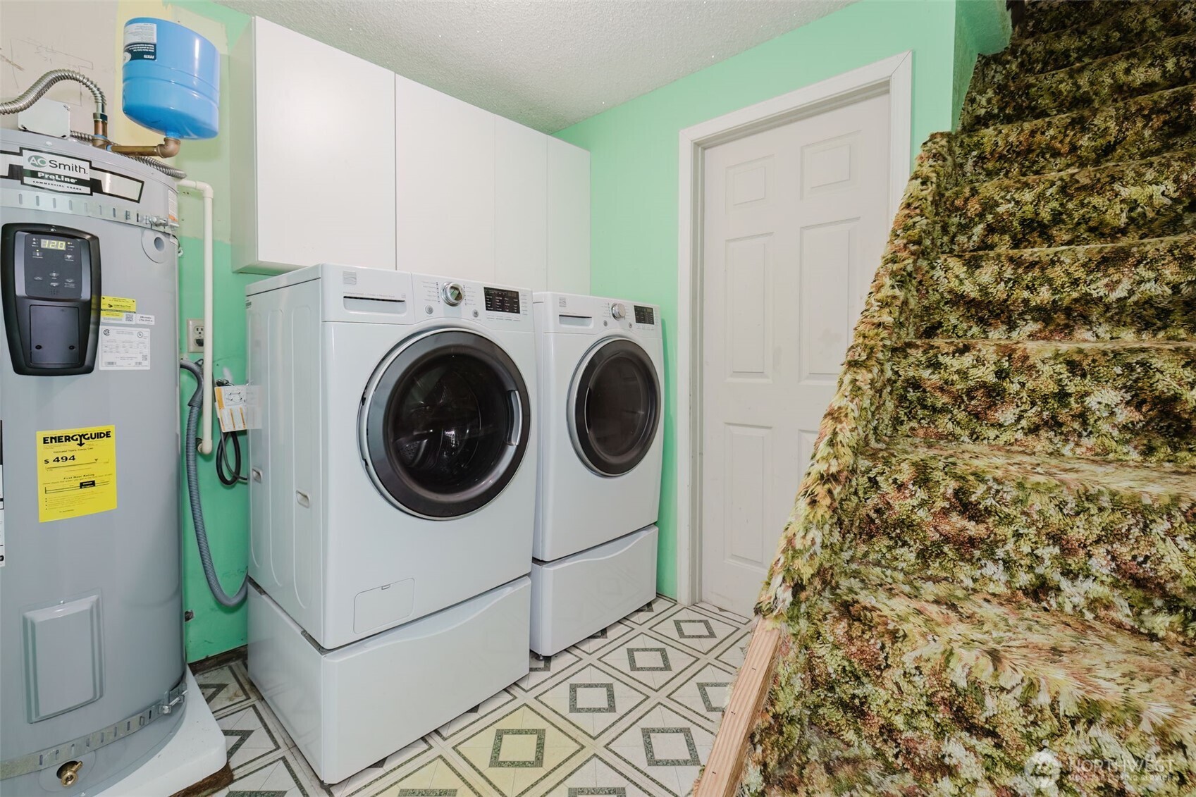 3875 NE Pinecone Drive , Bremerton, WA 98310